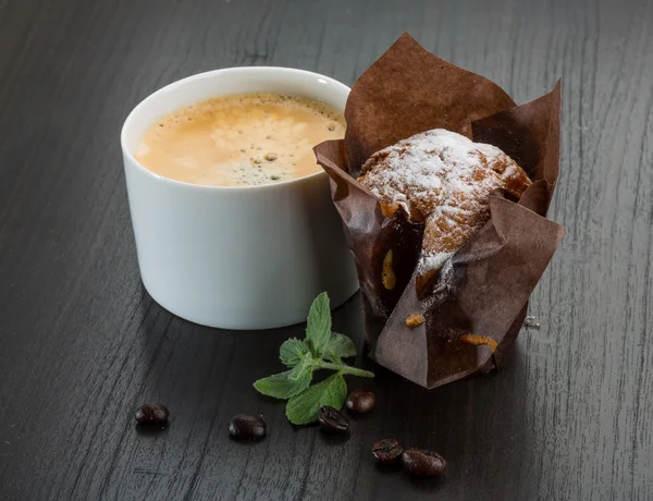 Coffee with muffin — Stock Photo, Image