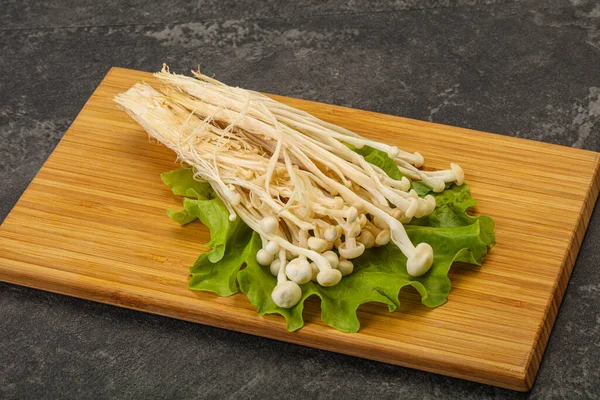 Rohe Japanische Enoki Pilze Zum Kochen — Stockfoto