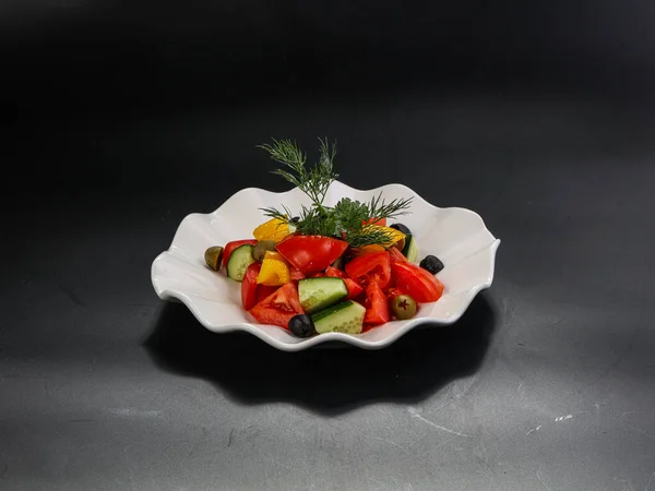 Ensalada Verduras Con Tomate Pepinos Hierbas — Foto de Stock