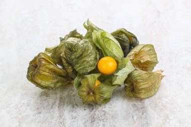 Tatlı olarak taze ve lezzetli Physalis meyvesi.