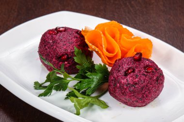 Gürcistan geleneksel mutfağı - vejetaryen pkhali apetizörü