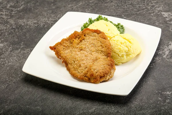 Crispy Chicken Breast Schnitzel Mashed Potato — Stock Photo, Image