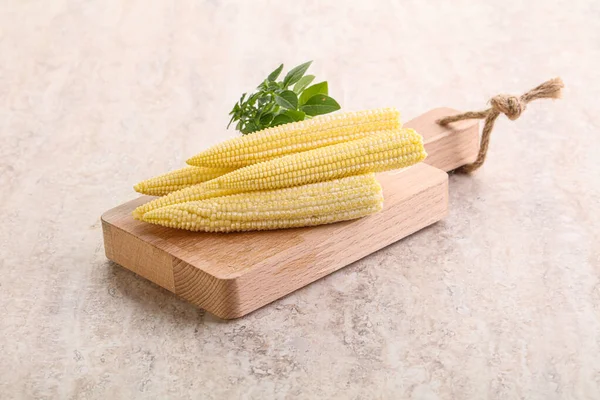 Vegan Food Raw Baby Corn Cooking — Stock Photo, Image