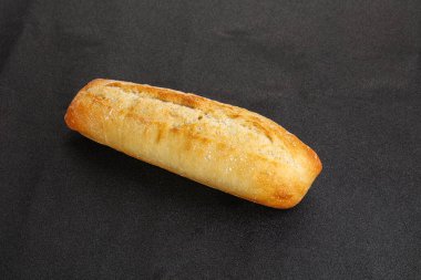 Atıştırmalık kabuklu ekmek.