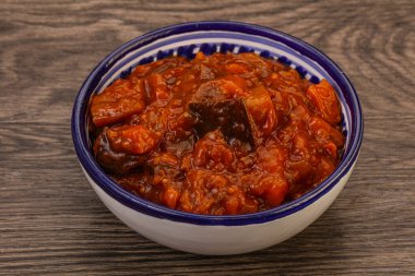 Domatesli ve otlu patlıcan sote.