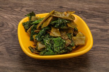 Kavrulmuş yeşil fasulye ve lahana ile Vagan mutfağı