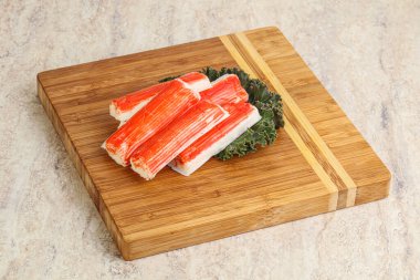 Yengeç çubuğu balık surimi aperatif
