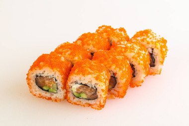 Somon, nori ve pirinçli geleneksel Japon dürümü.