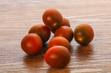Kirazlı Kumato - siyah sulu olgun domates