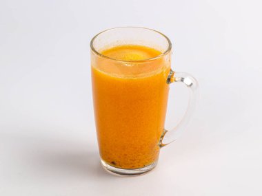 Doğal deniz dikeni vitaminli mors içeceği