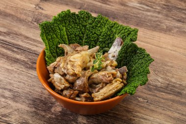 Kavanozda baharatlı kuzu eti