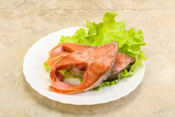 Two Pink Salmon Fish Steak Served Salad Leaves — Stock Photo, Image