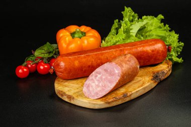 Lezzetli domuz jambonlu sosis.