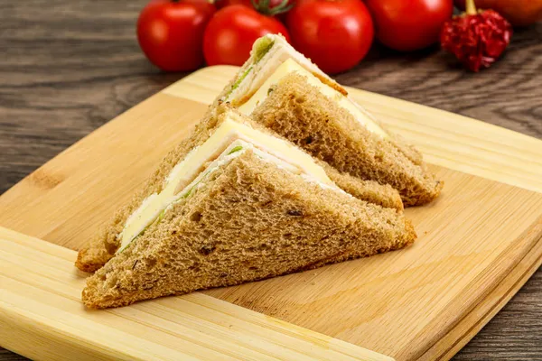 Clubsandwich Met Kipfilet Kaas — Stockfoto