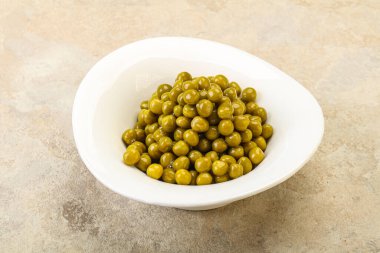 Kasede marine edilmiş taze bezelye