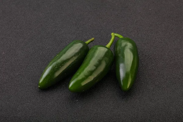 Grüner Roher Würziger Jalapeño Paprika Haufen — Stockfoto