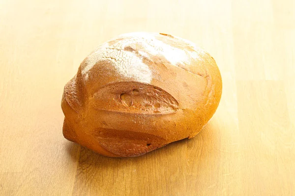 Pão Crosta Cereais Centeio Orgânico Sobre Bordo — Fotografia de Stock