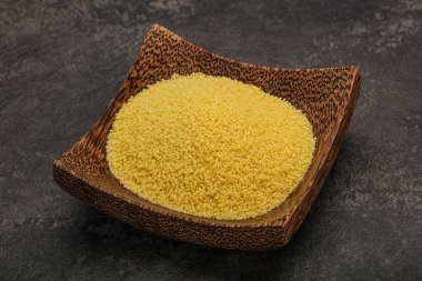 Yemek pişirmek için klozette çiğ öksürük yığını