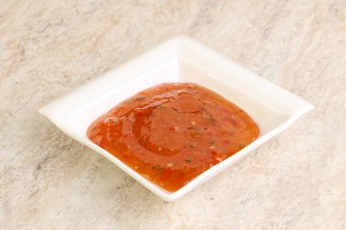 Asya tatlı ve ekşi sosu kasede