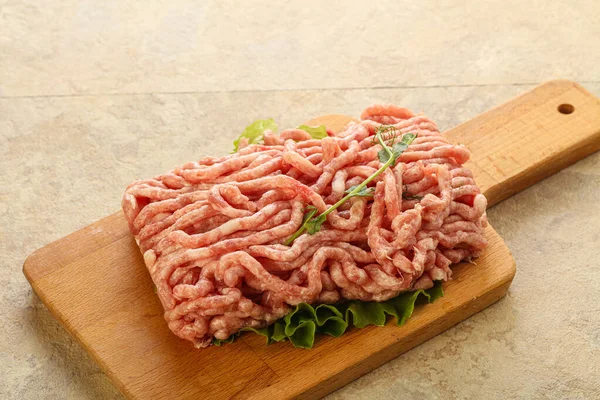 Rauw Gehakt Varkensvlees Overboord Voor Het Koken — Stockfoto