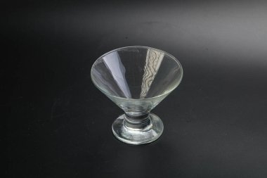 Mutfak için epmty cam kase izole edilmiş bsckground 