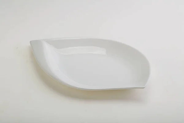 隔離された食事のための白いきれいなボウル — ストック写真