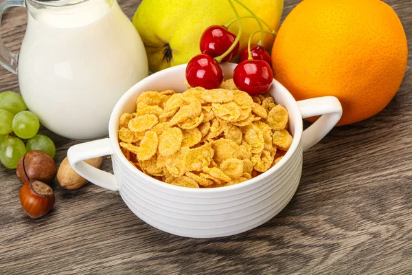 Desayuno Con Copos Maíz Frutas Leche —  Fotos de Stock