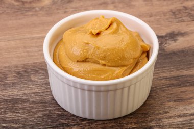 Fıstık ezmeli atıştırmalık