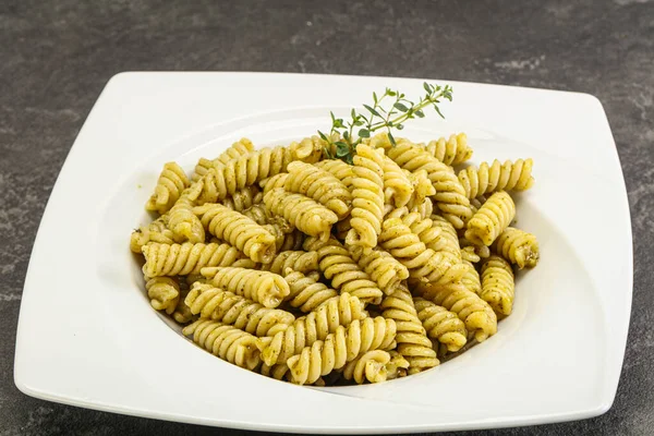 Pâtes Italiennes Fusilli Sauce Pesto — Photo