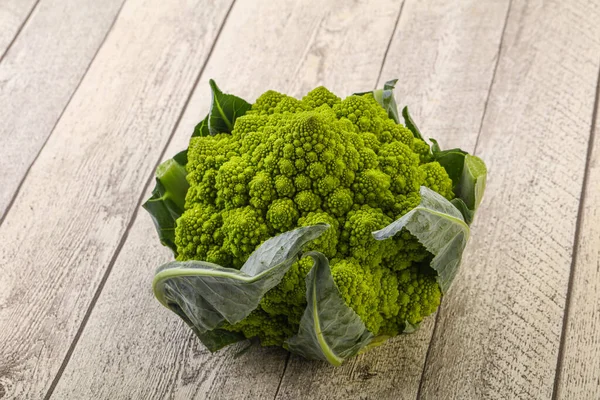 Ízletes Vegán Bio Élelmiszer Romanesco Káposzta — Stock Fotó