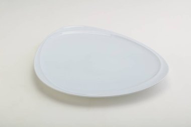 İzole edilmiş servis için beyaz proclean plaka