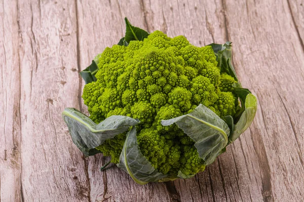 Ízletes Vegán Bio Élelmiszer Romanesco Káposzta — Stock Fotó