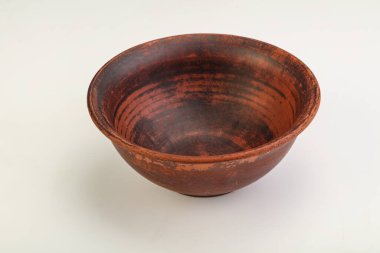 Mutfak için renkli boş kase izole