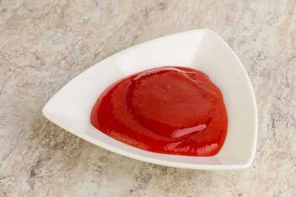 Heet Kruidig Sriracha Saus Kom — Stockfoto