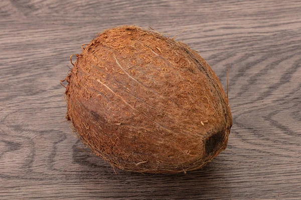 Tropisch Bruine Kokosnoot Achtergrond Geïsoleerd — Stockfoto