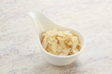 Mutfak ve yemek için badem fıstığı dilimleri