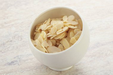 Mutfak ve yemek için badem fıstığı dilimleri