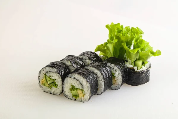 Maki Tradicional Japonês Com Pepino Salada — Fotografia de Stock