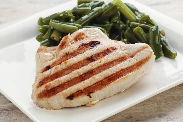 Grilled Turkey Steak Green Bean Garnish — Stock Photo, Image