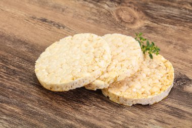 Vejetaryen için diyet çıtır ekmek yığını