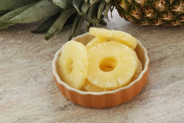Marynowane Słodkie Ananasy Misce — Zdjęcie stockowe