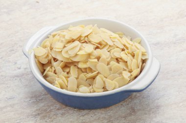 Mutfak ve yemek için badem fıstığı dilimleri