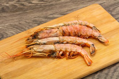 Lezzetli büyük Langoustine deniz ürünleri.