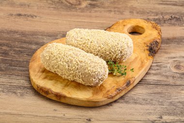 Fırında pişmemiş tavuk pirzolası.