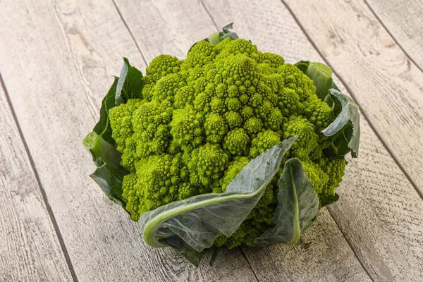 Ízletes Vegán Bio Élelmiszer Romanesco Káposzta — Stock Fotó