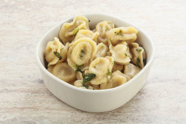 Rus köfteleri et ve tereyağlı.