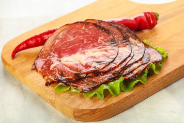 Lezzetli İtalyan kurutulmuş domuz eti.