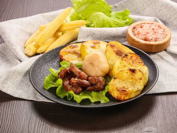 Smaklig Rostad Potatis Med Fläskkött — Stockfoto