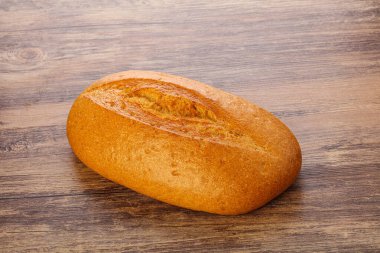 Ev yapımı beyaz ekmek, izole edilmiş.
