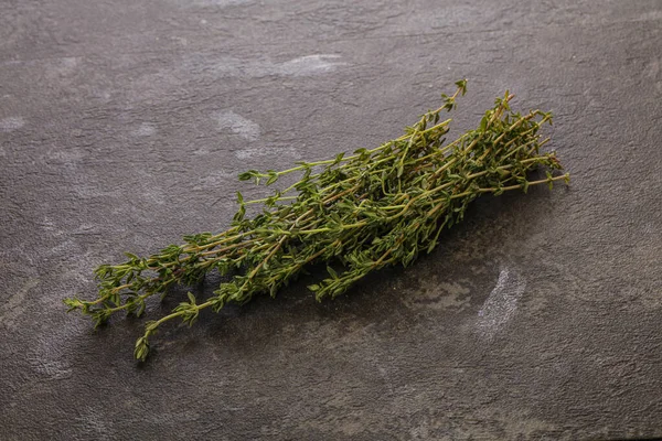 초록빛 식물인 시메를 양념을 — 스톡 사진